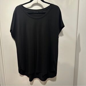 Tahari Black Short Sleeve Tee